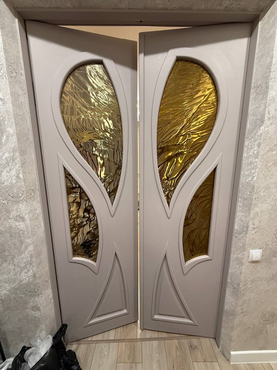 Расписанные двери